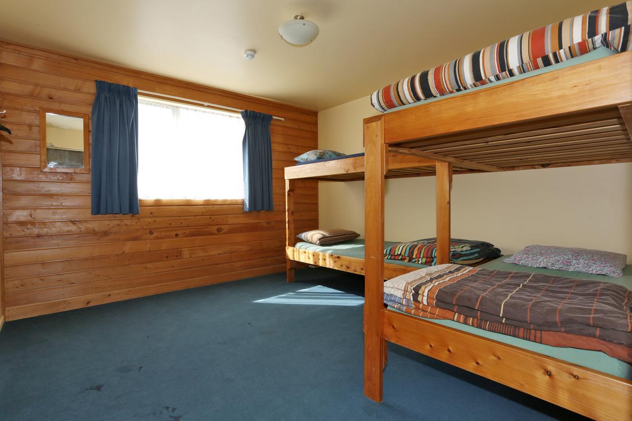 Tui Base Camp Ξενοδοχείο Tuatapere Εξωτερικό φωτογραφία